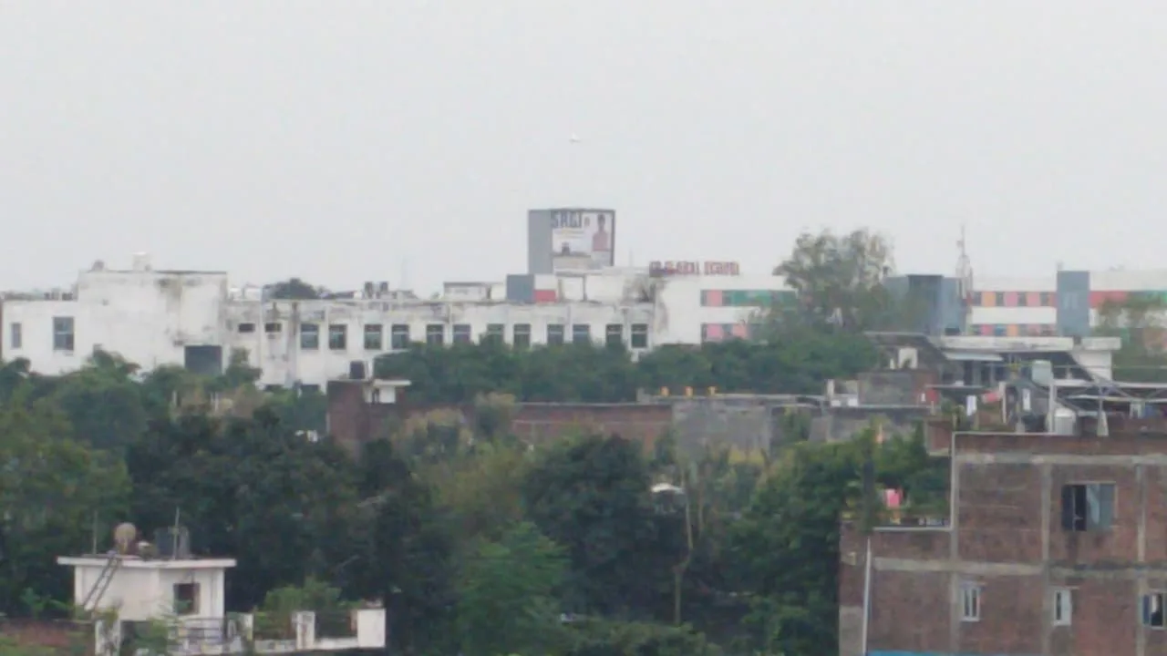 G+3 Floor Building with 7 Ready-to-Move 3 BHK Flats for Sale in Bakshi Ka Talab, Near SR College, Lucknow photo 5